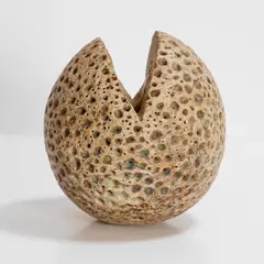 Alan Wallwork, Split pebble form, stoneware