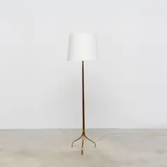 Giuseppe Ostuni, Lampadaire 326, Acajou du Honduras vernis, laiton et aluminium peint
