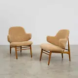 Ib Kofod-Larsen, Paire de fauteuils
