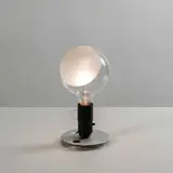 Achille Castiglioni, Lampe de table Lampadina
