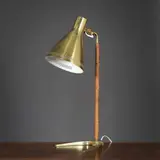 Paavo Tynell, Lampe de table 9224, dite Horseshoe, A stamped '9224' table lamp, also called 'Horseshoe' in partially painted brass and leather by Paavo Tynell, edited by Taito circa 1950