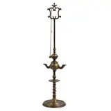 Lámpara de Aceite, SIGLO XX, Bronce, para cuatro luces; base circular escalonada fuste de tipo "salomónico" y torneado compuesto