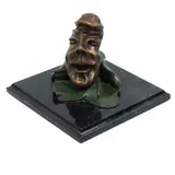 Rostro Sonriendo, SIGLO XX, Bronce, patinado en color verde y marrón; base de mármol negro