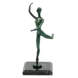 Bailarina En Punta, SIGLO XX, Bronce, patinada en color verde; base de mármol negro
