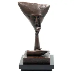 Sergio Bustamante, LA MIRADA II, Bronce, patinado en color marrón; base de madera