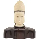 Busto de Guanyin, CHINA, SIGLO XX, Talla en marfil esgrafiado y entintado con base de madera tallada