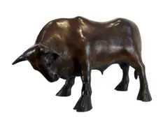 Anthony Scott, Conor, 38 x 66 x 34 cm Bronze, Edition 1 of 6.