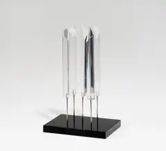 Energetische Plastik by Adolf Luther, 1984, Plexiglas und Stahl auf schwarz lackierter Holzplatte., sold Jun 2017