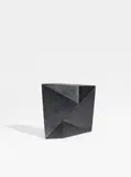 Osamu Nakajima, Ohne Titel, 1981, Granit