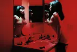 Albert Watson, Breaunna in Bathroom, Budget Suites, Las Vegas, 2000, Chromogenic print