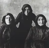 Irving Penn, Three Cretan Women (Without Rope), September
