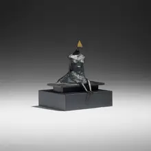 Lynn Chadwick, Sitting Woman (C87S), 1989, bronze