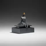 Lynn Chadwick, Sitting Woman (C87S), 1989, bronze
