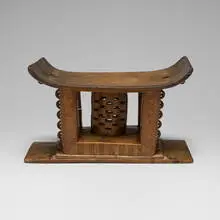 Asante, Prestige stool, carved wood