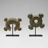 Kru, Nitien (currency) objects, set of two, bronze