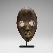 Dan, Gunyege mask, carved wood, metal, fabric