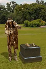 Jan Fabre, De man die vuur geeft, Sculpture composée de deux éléments: