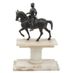 PRINCIPIOS DEL SIGLO XX by Estatua Ecuestre de Bartolomeo Colleoni*, Bronce, patinado en color marrón; zócalo de alabastro (restaurado), sold Oct 2024