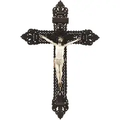 Cristo Crucificado, CHINA, SIGLO XIX, Talla en marfil con detalles entintados sobre cruz de madera