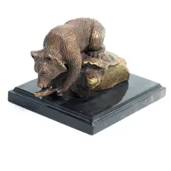 Juego Gris, SIGLO XX, Bronce, patinado en color marrón y acabado dorado; con base de mármol negro