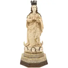 Virgen Inmaculada, ORIGEN HISPANO-FILIPINO, SIGLO XVIII, Talla en marfil con alma de madera detalles entintados y dorados, con corona de plata ley 0.925 y base de madera emplacada en marfil esgrafiado y entintado