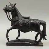 Caballo Enjaezado, BALI, SIGLO XX, Talla en madera, acabado entintado