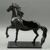 Caballo Hueco, SXX, Bronce, patinado en color verde; con base de mármol negro