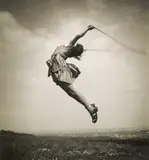 Rudolf Koppitz, Mädchen mit Springschnur' (Girl with a jump rope), 1930, photograph
