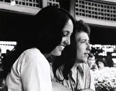 David Gahr, Bob Dylan and Joan Baez, Newport Folk Festival, 1963, photograph