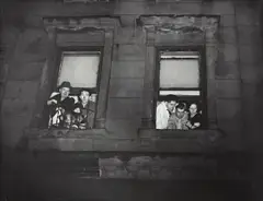 Weegee, Murder in Hell's Kitchen, circa 1940, Gelatin silver print, printed 1950s
