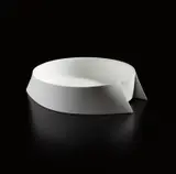 Wada Akira, "Inside and outside," 2013, Porcelain