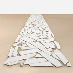 Richard Long, Pendeli Marble Line, 1992, marble