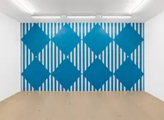 Daniel Buren, D’Un Losange a L’Autre, 2006, white self-adhesive vinyl on blue acrylic paint, wallpainting