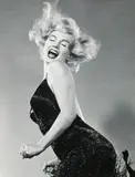 Philippe Halsman, Marilyn Jumping