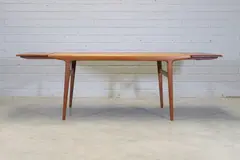 Niels Otto Møller, 'Model 40' teak extending dining table, 1960s