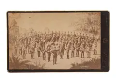 Th, LILIENTHAL, FOTÓGRAFO, Fotografía 19.5 x 12 cm., montada sobre cartón de la compañía de fotografía Vallet