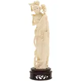 Dama Oriental, CHINA, SIGLO XX, Talla en marfil con detalles entintados y base de madera