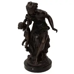 Venus y Cupido, SIGLO XX, Bronce, patinado en color marrón; base de mármol negro (lascaduras)