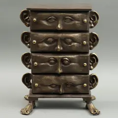 Cajonera Con Rostros, SIGLO XX, Bronce, patinado en color marrón
