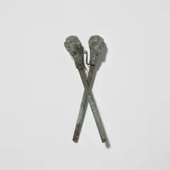 Thomas Schütte, United Enemies, 1997, bronze, in two parts