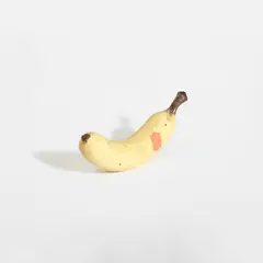 Genesis Belanger, Past your prime, 2019, painted porcelain