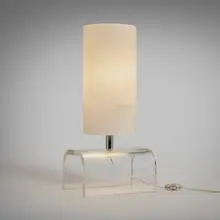Rare table lamp by Gio Ponti, 1969, acrylic, plastic, chrome-plated brass, sold Oct 2025