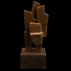 María Lagunes, FIGURA GEOMÉTRICA, Bronce, acabado cobrizo; base de madera