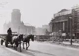 Klaus Lehnartz, "Ost-Berlin, Gendarmenmarkt mit deutschen Dom + Schauspielhaus", 1965, Gelatinesilberabzug