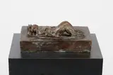 Thomas Schütte, Liegende Frau (Lying Woman), 2007, bronze, on artist's steel plinth