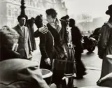 Robert Doisneau, Le Baiser de l'Hôtel de Ville, Paris, 1950, Gelatin silver print, printed 1984
