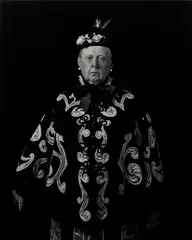 Hiroshi Sugimoto, Queen Victoria, 1999, Gelatin silver print, mounted