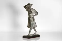 Eugenio Pellini, Untitled, patinated bronze