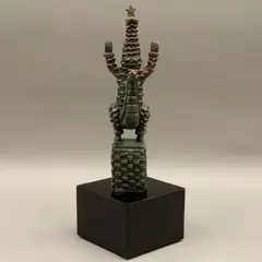 Cocodrilo Estrella, MÉXICO, SIGLO XX, Bronce, patinado en color verde; base metálica color negro