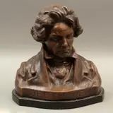Busto de Beethoven, PRINCIPIOS DEL SIGLO XX, Bronce, patinado en color marrón; base de mármol negro